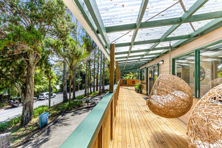 92 Scenic Drive Titirangi_16