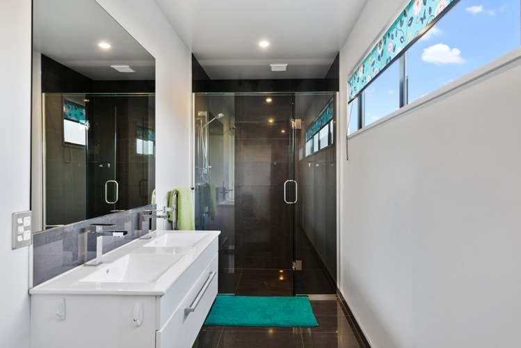 4 Jacqueline Drive West Melton_12