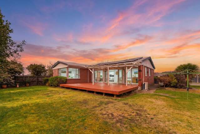 Spacious Family Home with Large Garden