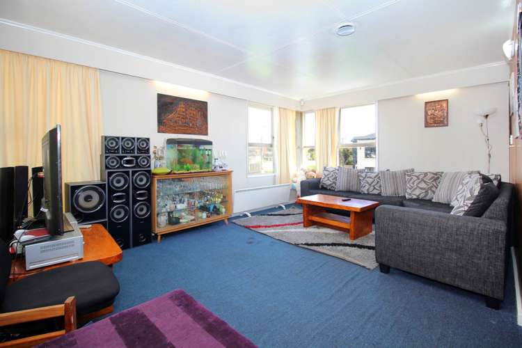 1/2 Plymouth Place Papatoetoe_2