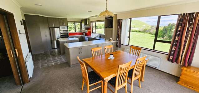 27 Mandeville Kingston Crossing Road Mandeville_2