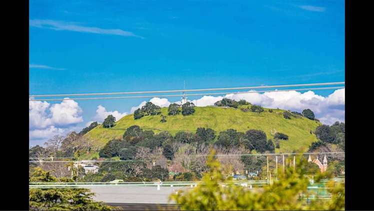 18 Ngataringa Road_4