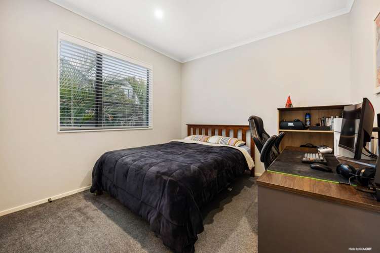 72 Symes Drive Red Beach_19