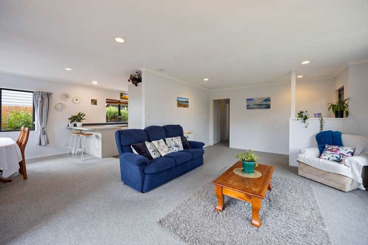 16a Bruce Avenue Glenview_2