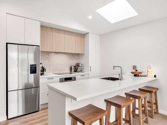 214/30 Bob Robertson Drive Woodend_2