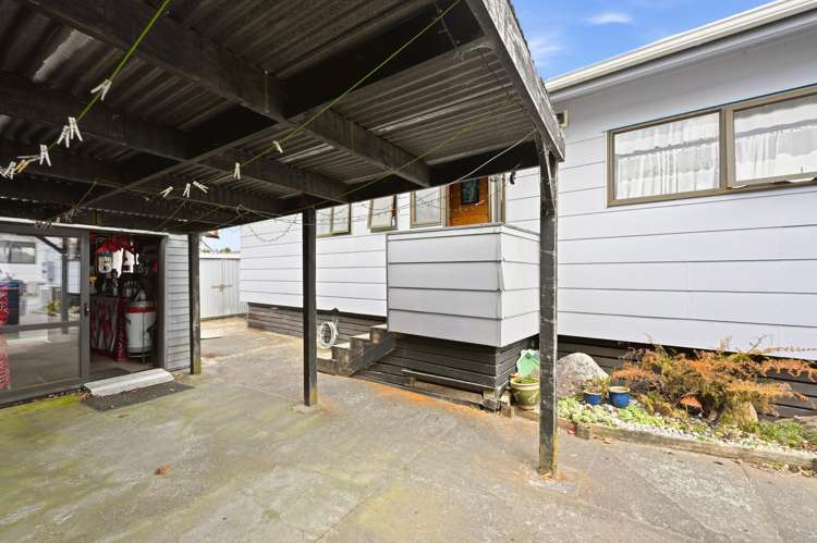 15B Ngahu Street Fairy Springs_14
