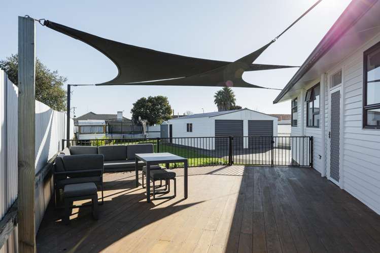 17 Harold Holt Avenue Onekawa_10