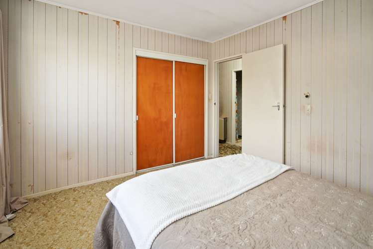 8 Cornwall Place Stoke_12