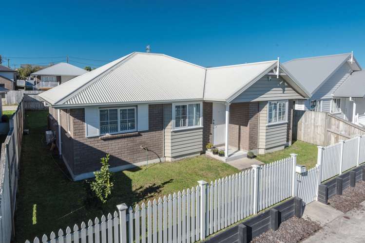 7 Queens Park Crescent Frankton_13