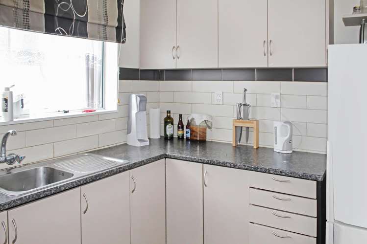 155b Ferguson Street West End_3