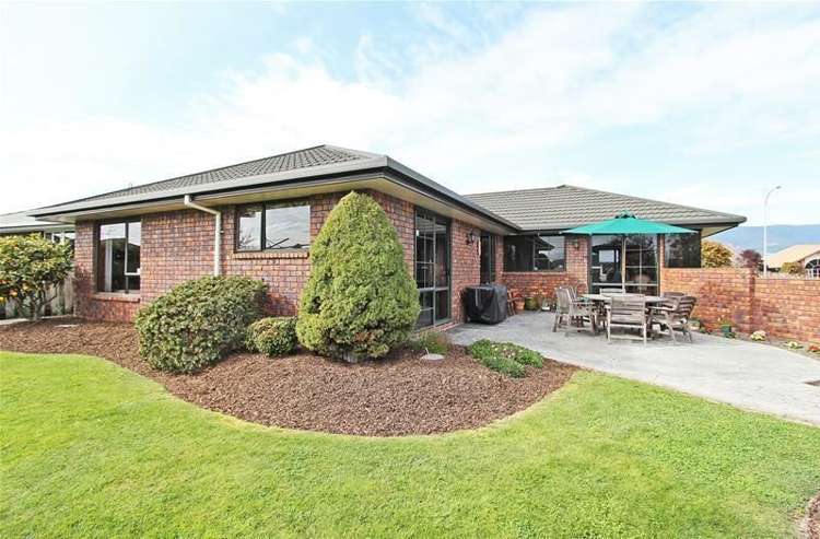 12 Bremner Crescent Stoke_13