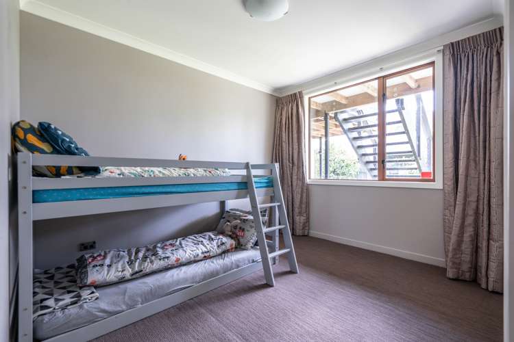 1 Lorenzen Bay Road Raglan_17