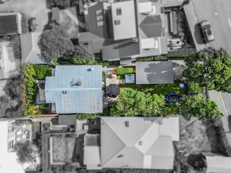 25 Marine Parade Eastbourne_32