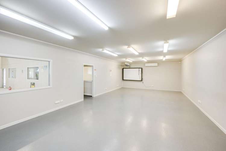 58 Ford Road Onekawa_19