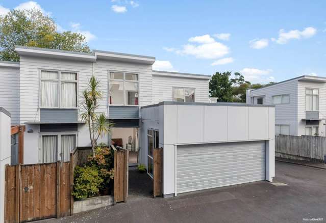 Unfurnished Townhouse in St Lukes