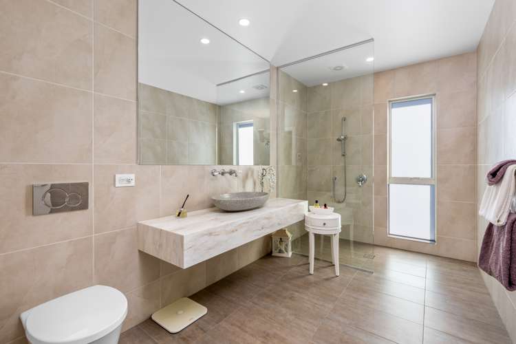 145 Okura River Road Okura_26