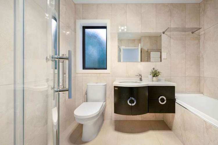 70 Tiverton Road New Windsor_13