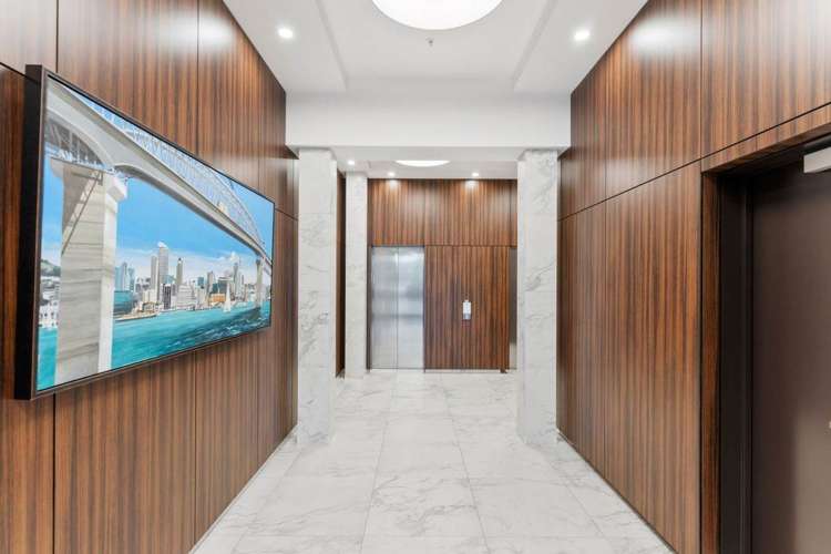 1009/47 Beach Road City Centre_8