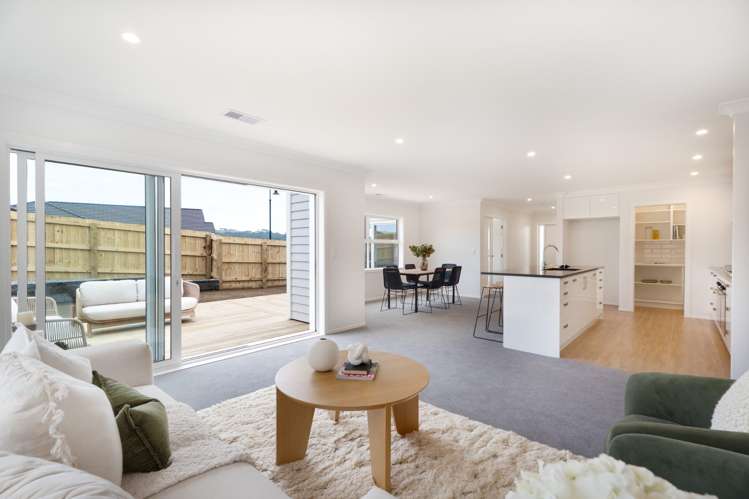 83 Queen Charlotte Drive Aotea_9