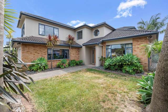49 Carousel Crescent East Tamaki Heights_1