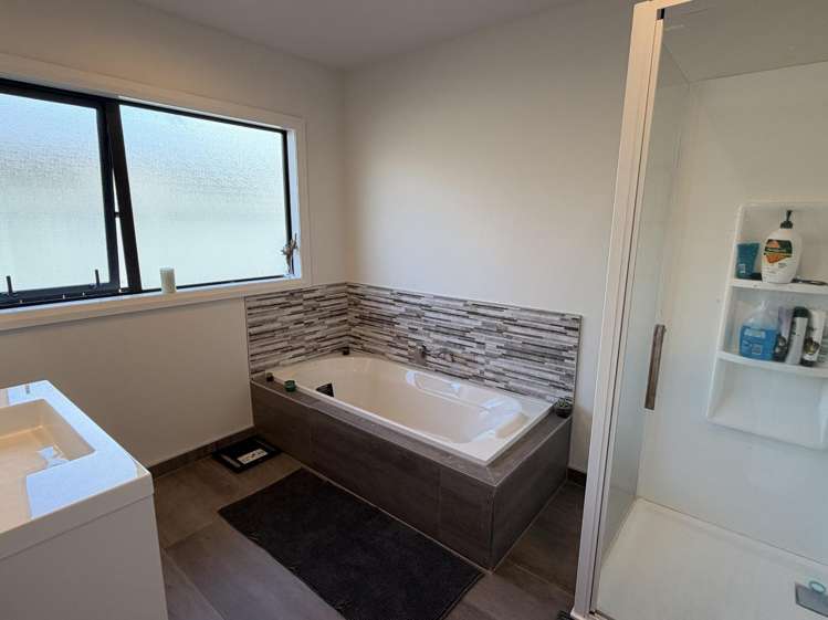 34 Atlantic Drive Fitzherbert_11