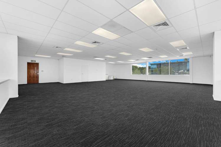 Unit 4/49 Apollo Drive Rosedale_4