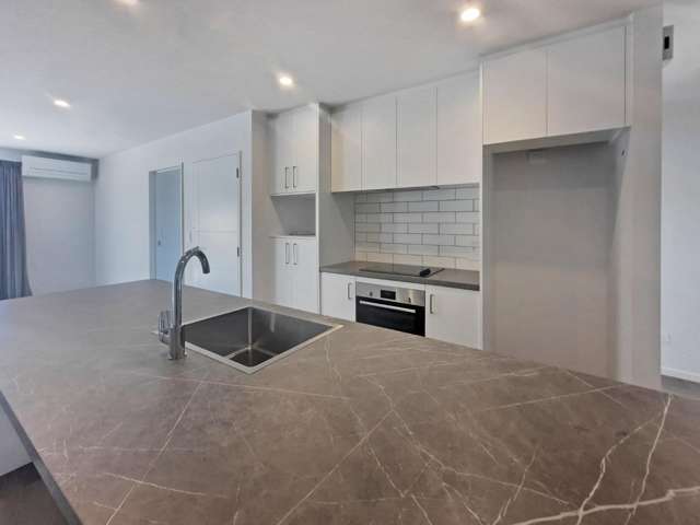 2/19 Harrison Drive 11103_3