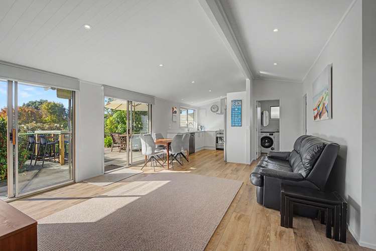 17 McCall Ave Pauanui_5