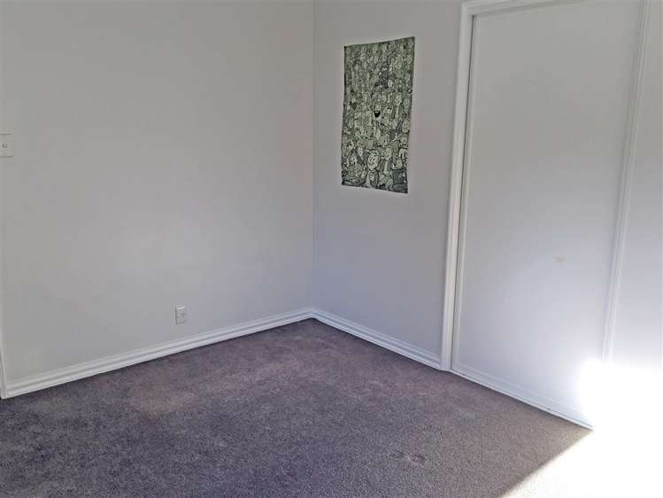 2/84 Memorial Avenue Ilam_11