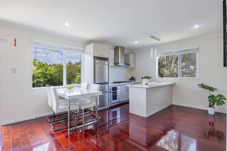 22 Merriefield Avenue Forrest Hill_1