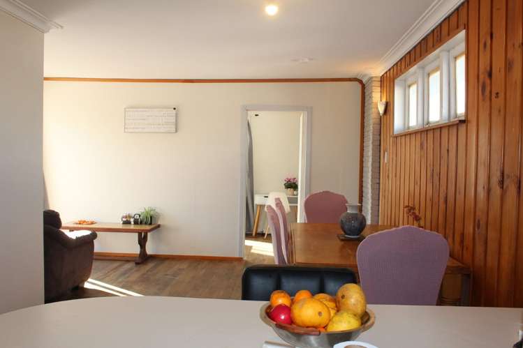 18 Saint Leonards Road Kelston_5