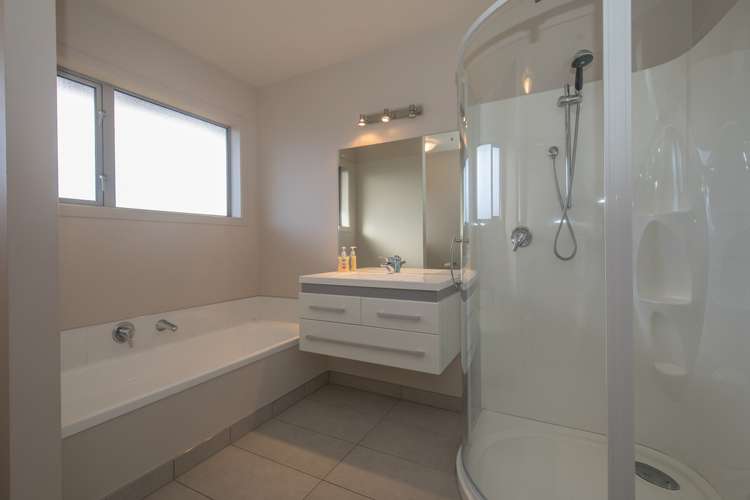 187 Aubrey Road Wanaka_11