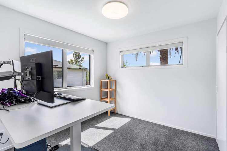 25 Woodcote Drive Glenfield_17