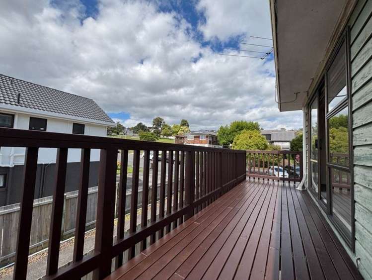 11a Mongorry Place Mt Roskill_10
