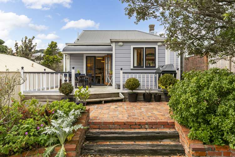 2 Chatham Street Berhampore_15