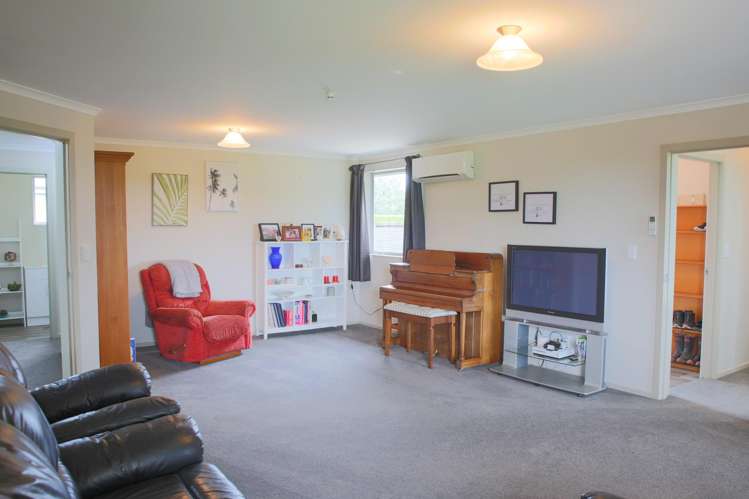 166 Wilcox Road Seaward Bush_7