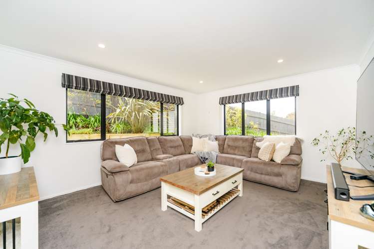 1c Hillview Place Feilding_13