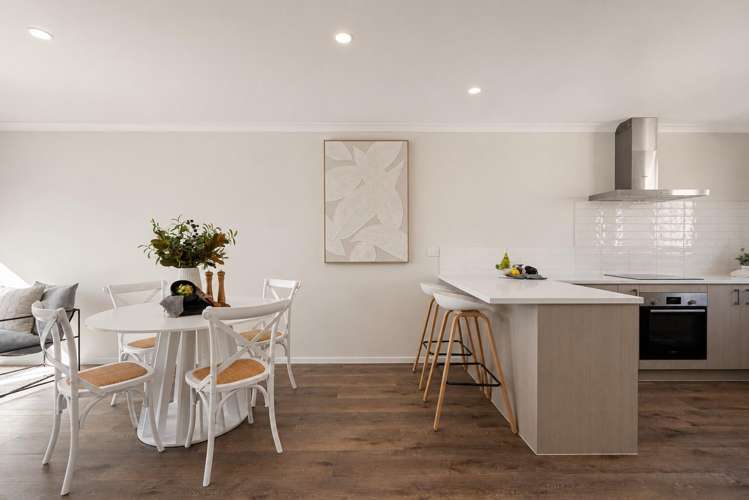 2 and 3/29 Palmerston Street Hamilton Central_6