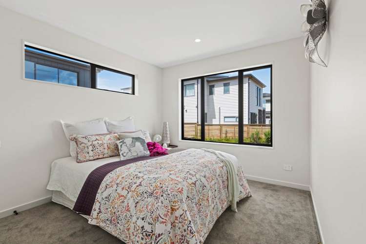 3 Fender Place Long Bay_18