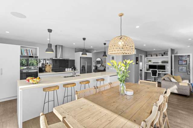 10 Snowberry Street Albert Town_3