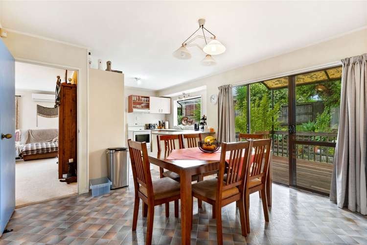 13 Miriam Corban Heights Henderson_6