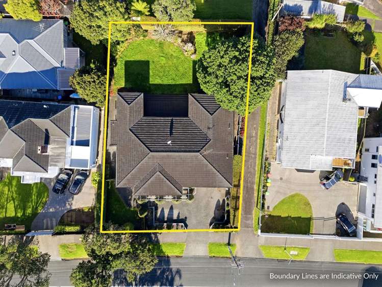 143 Riddell Road 1670_25