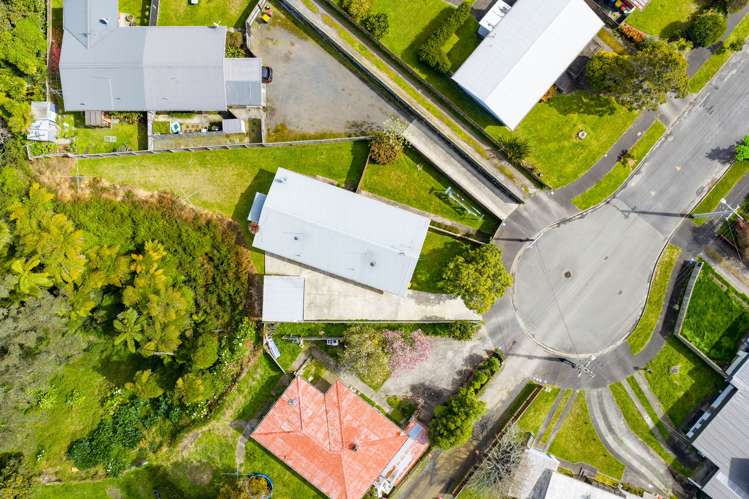 38A & 38B Anthony Crescent Bader_30