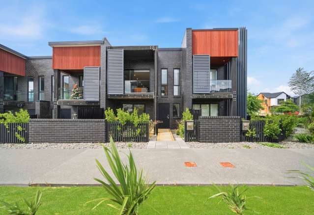 Modern 3-Bedroom Home in Long Bay