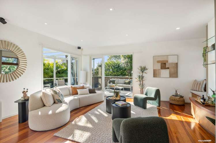 94 Warnock Street Westmere_1