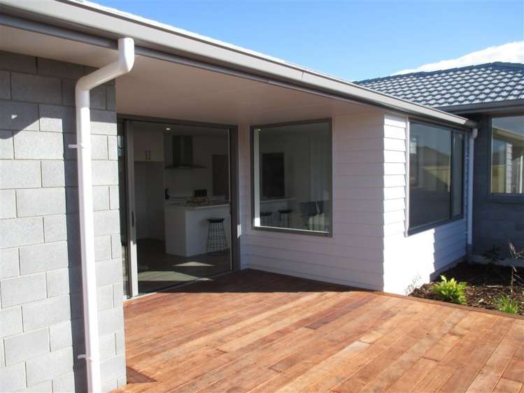 39 Kahuparere Crescent Pyes Pa_7