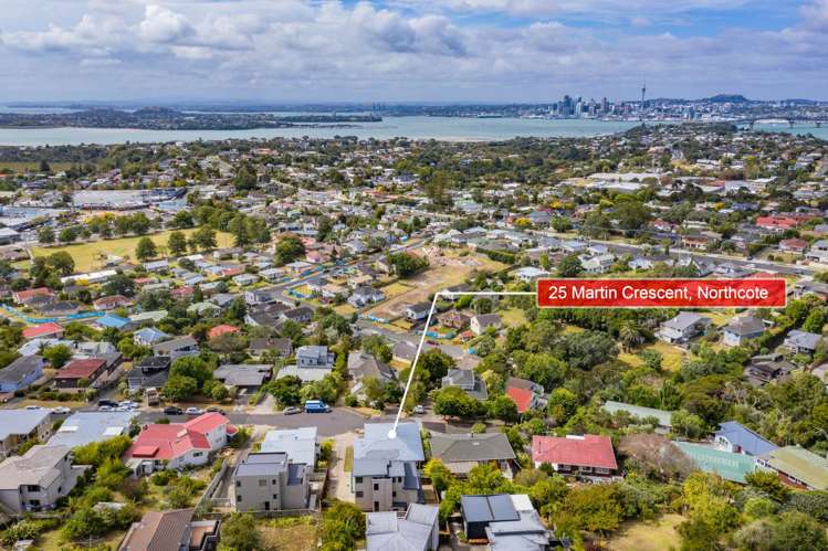 25 Martin Crescent Northcote_5