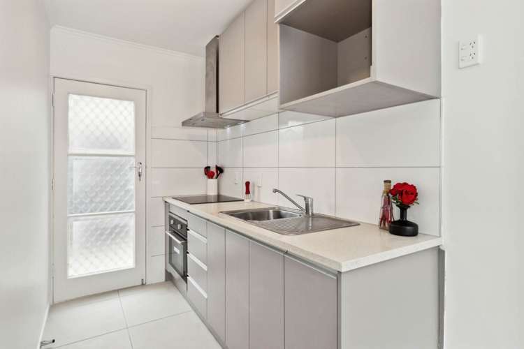 3/103 Landscape Road Mt Eden_4