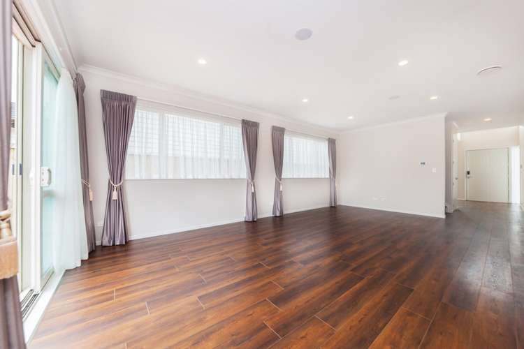 35 Rosewell Crescent Flat Bush_9