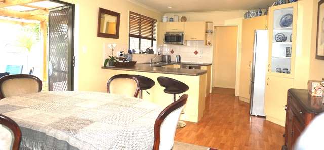 6 Crannog Fen Wattle Downs_4